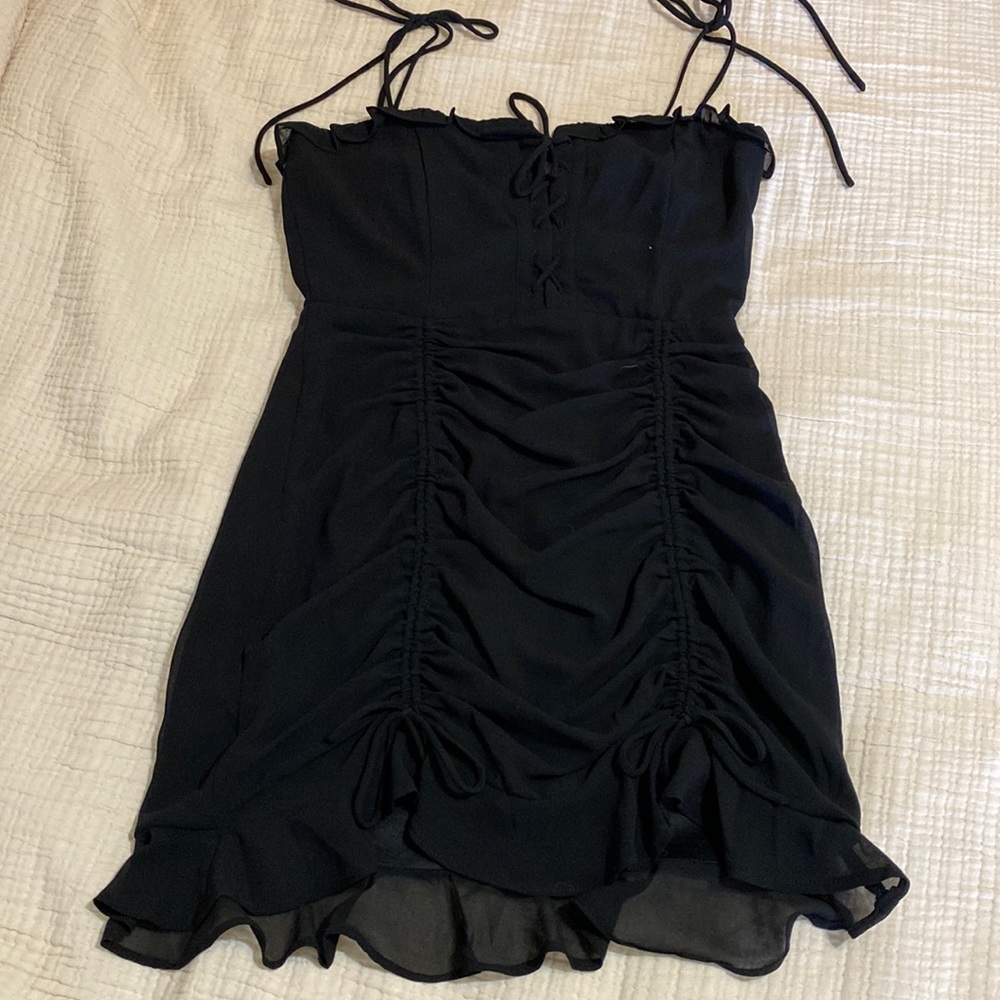 Black ruffle mini